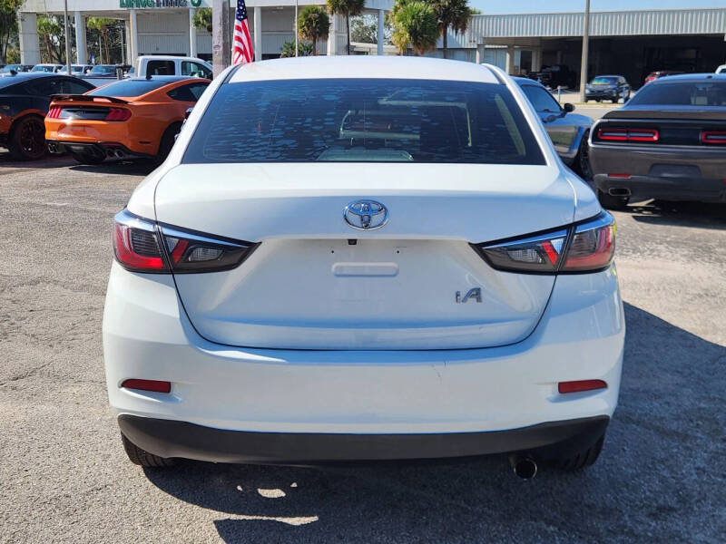 2017 Toyota Yaris iA