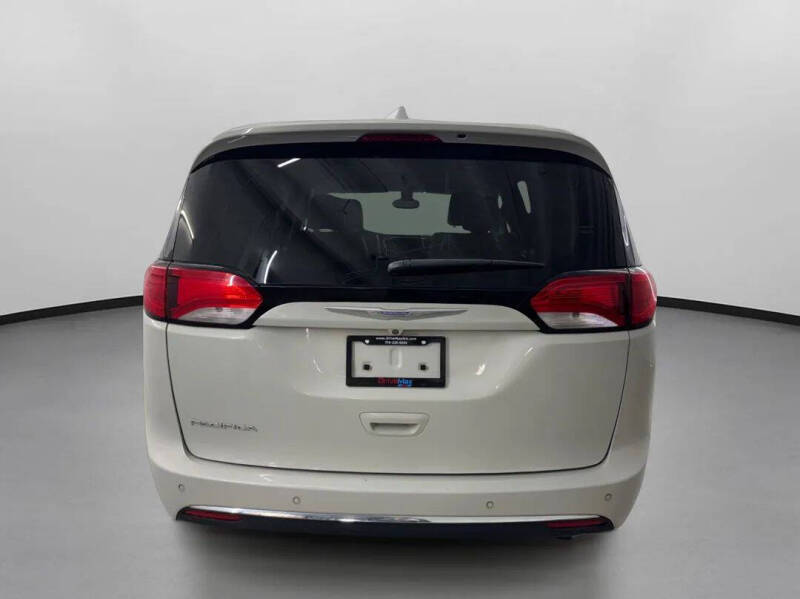 2017 Chrysler Pacifica