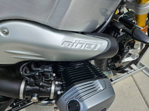 2016 BMW R NineT Base