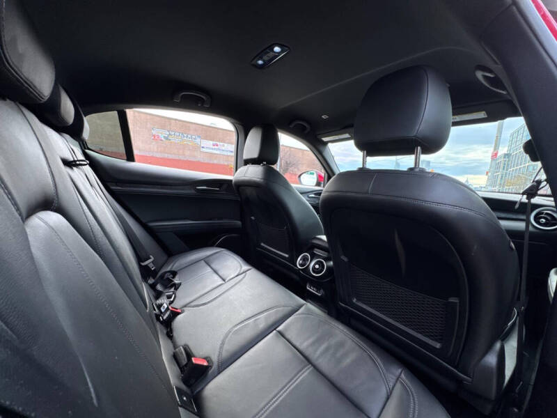 2022 Alfa Romeo Stelvio Sprint