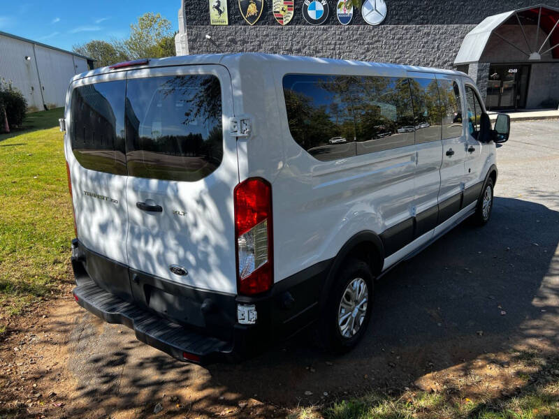 2016 Ford Transit XLT photo 7