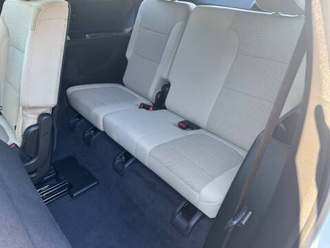 2022 Chevrolet Traverse LS