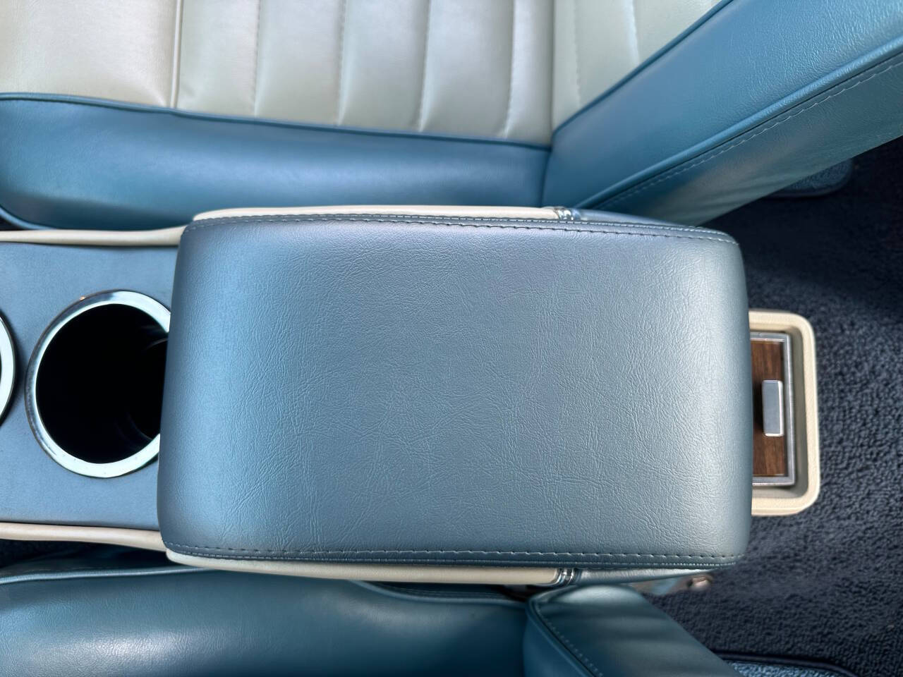 1966 Ford Mustang 82