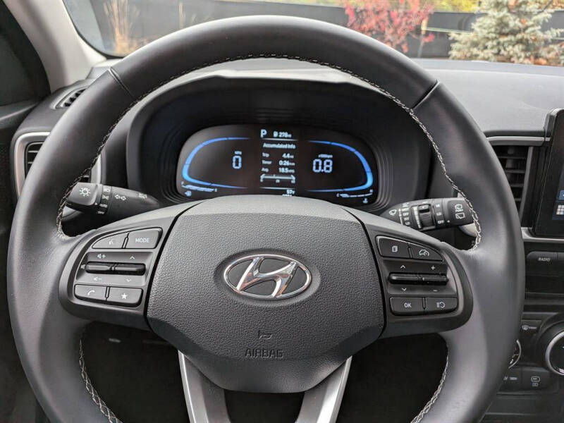 2024 Hyundai Venue SEL