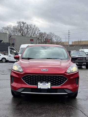 2020 Ford Escape SE