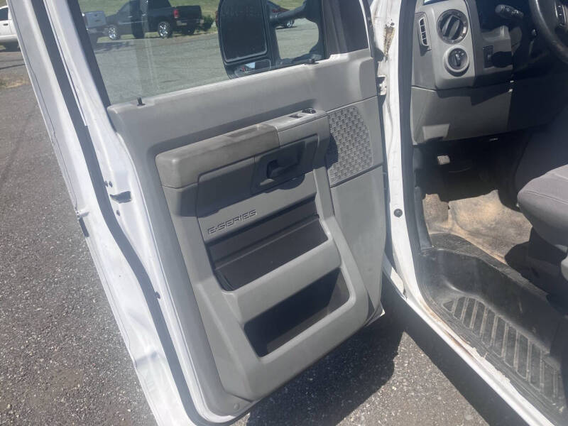 2009 Ford E-Series E-350 SD