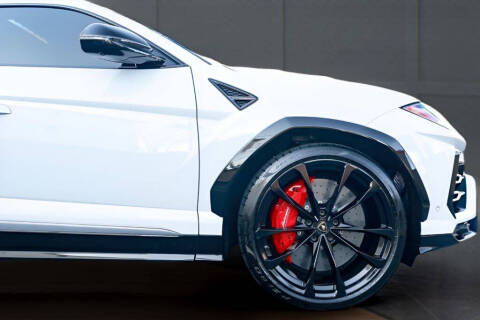 2023 Lamborghini Urus S
