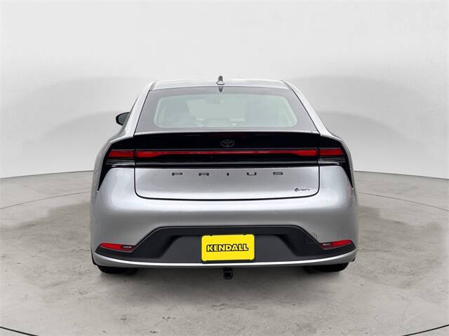 2024 Toyota Prius LE