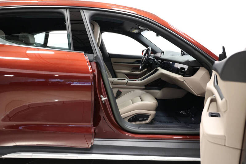 2022 Porsche Taycan 4 Cross Turismo