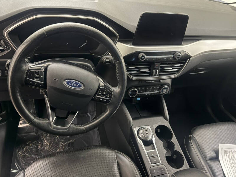2021 Ford Escape SEL