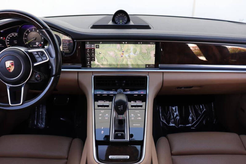 2018 Porsche Panamera 4 E-Hybrid