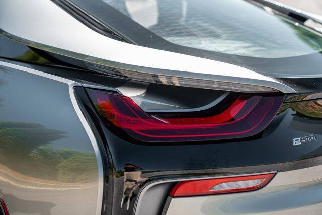 2019 BMW i8