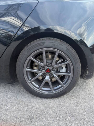 2019 Tesla Model 3 Standard Range Plus