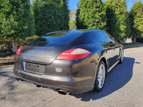 2011 Porsche Panamera 4