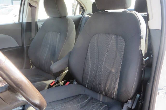 2017 Chevrolet Sonic LT Auto