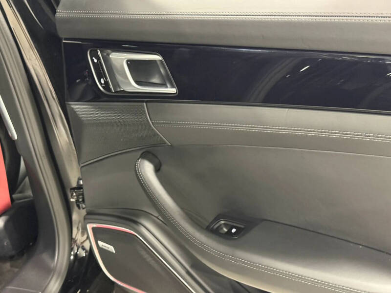 2018 Porsche Panamera 4S