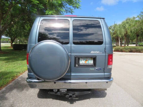 2013 Ford E-Series E-150 XLT