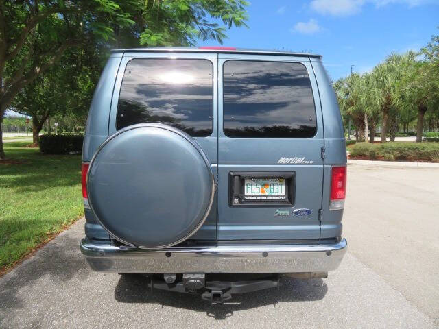 2013 Ford E-Series E-150 XLT