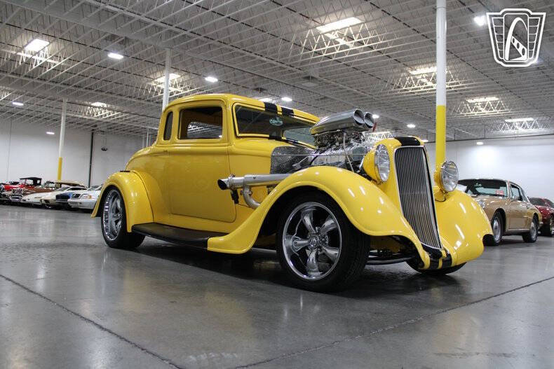 1933 Plymouth 5 Window