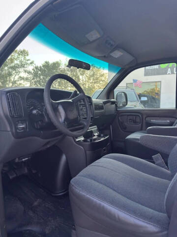 2002 Chevrolet Express