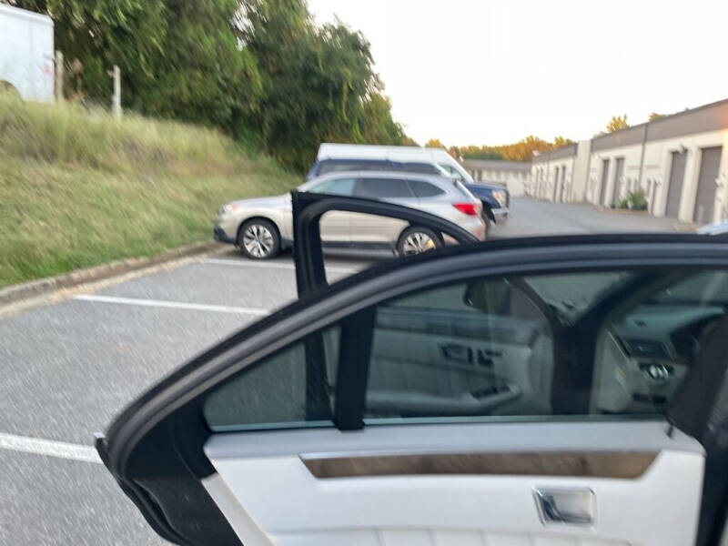 2010 Mercedes-Benz E-Class