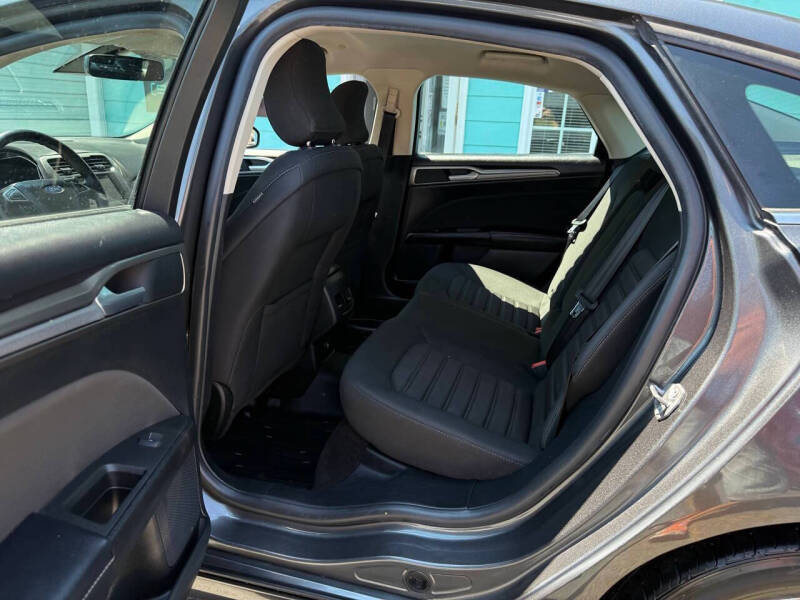 2019 Ford Fusion Hybrid SE