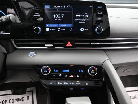 2022 Hyundai Elantra SEL