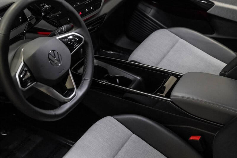 2023 Volkswagen ID.4 Pro