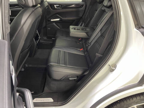 2021 Porsche Cayenne Turbo