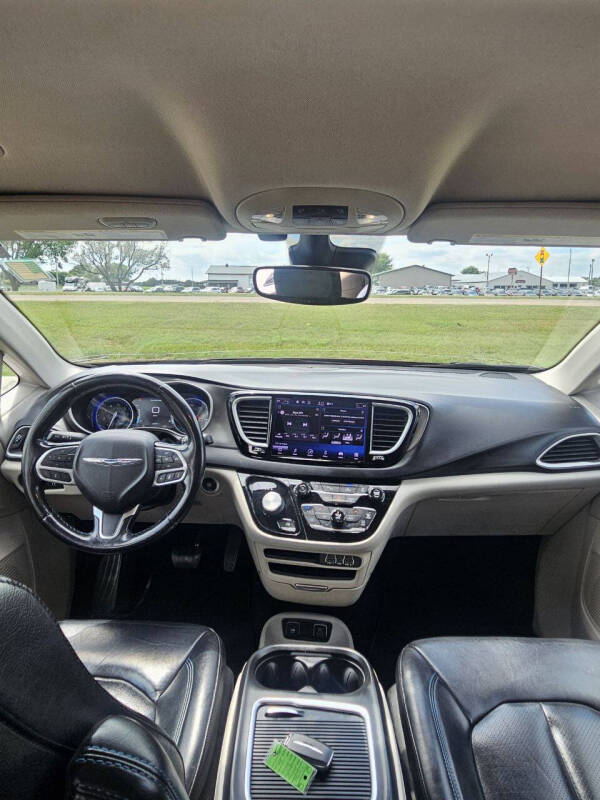 2021 Chrysler Pacifica Touring L
