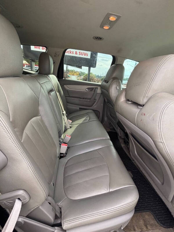 2017 Chevrolet Traverse LS