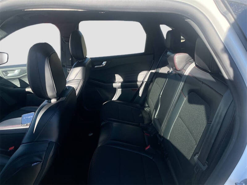 2025 Ford Escape Hybrid ST-Line Select