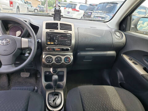 2012 Scion xD