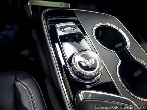 2025 Cadillac LYRIQ Luxury 1