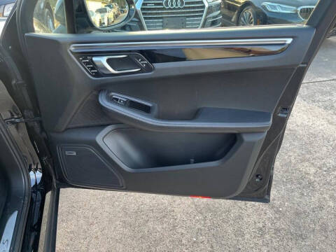 2017 Porsche Macan S