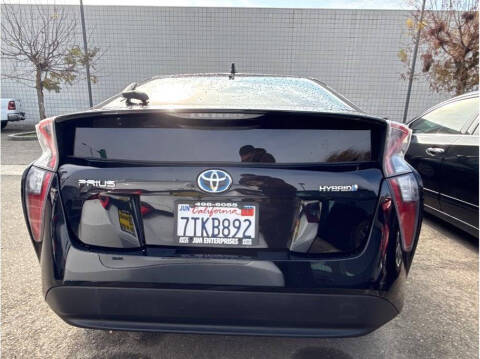 2016 Toyota Prius Two