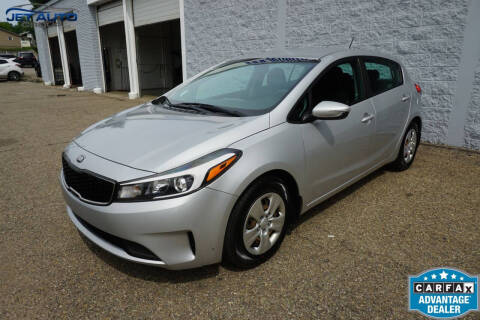 2017 Kia Forte5 LX