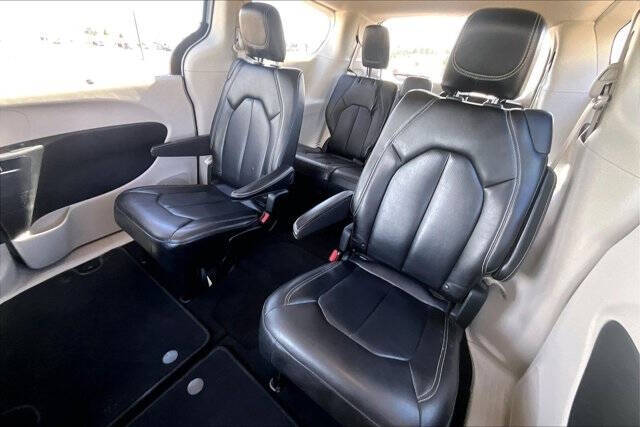 2021 Chrysler Voyager LXi
