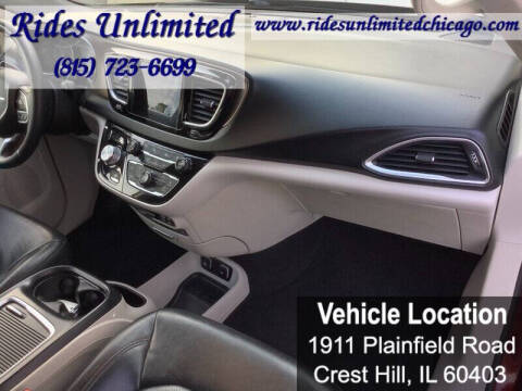 2017 Chrysler Pacifica Touring-L Plus