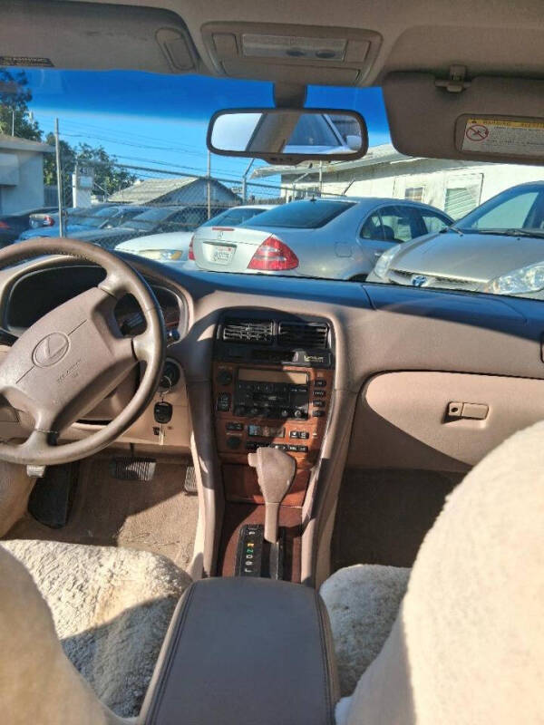 2001 Lexus ES 300