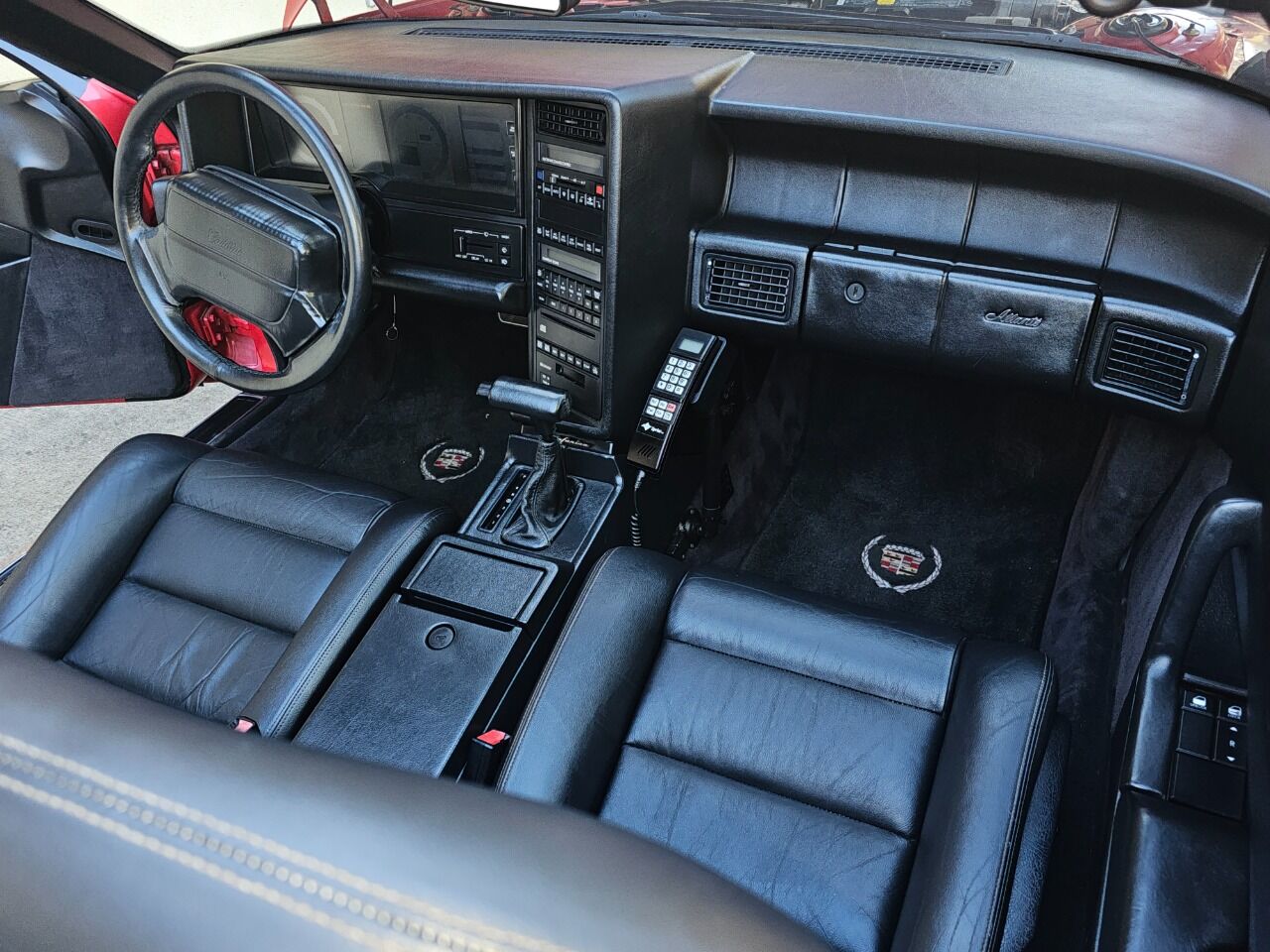 1992 Cadillac Allante 33