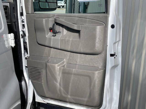 2022 Chevrolet Express 2500