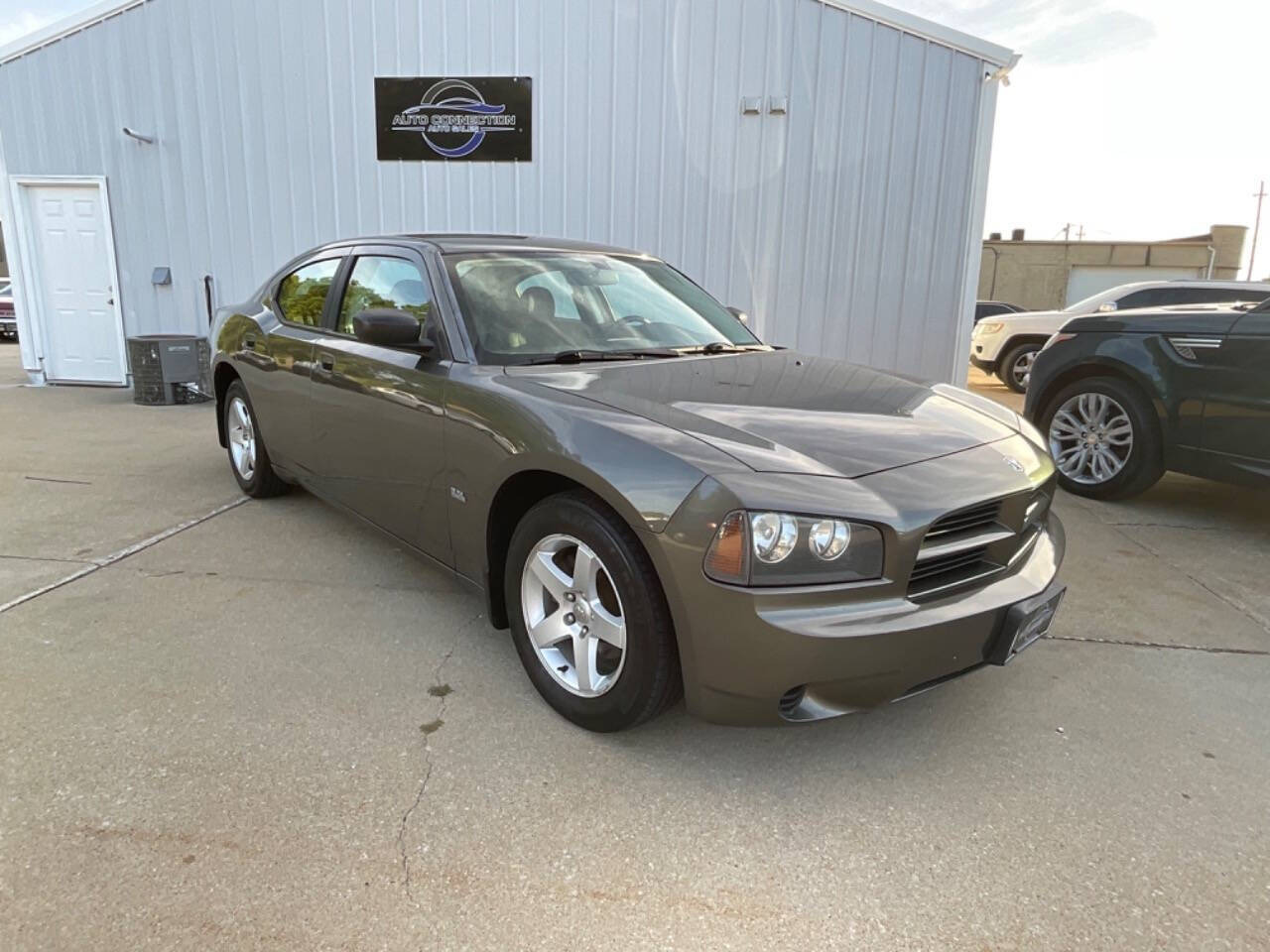 2008 Dodge Charger for sale at Auto Connection in Waterloo, IA