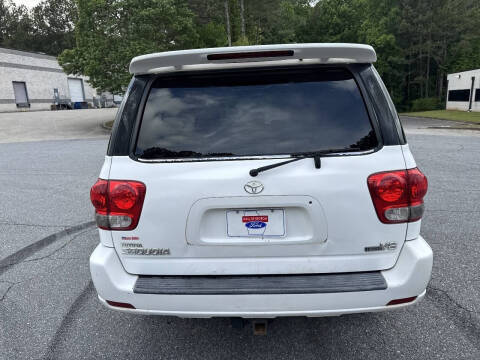 2005 Toyota Sequoia SR5