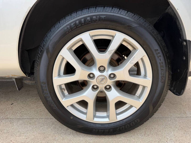 2012 Nissan Rogue S