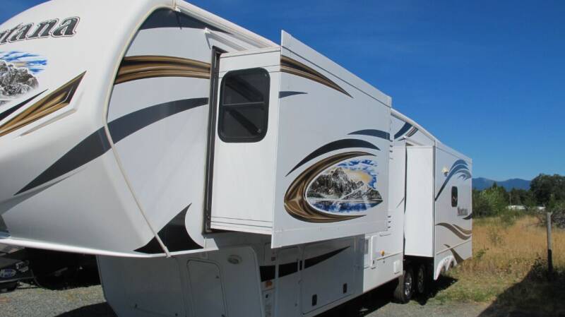 2013 Keystone Montana Hickory3582RL 5Th for sale at Oregon RV Outlet LLC - 5th Wheels in Grants Pass OR