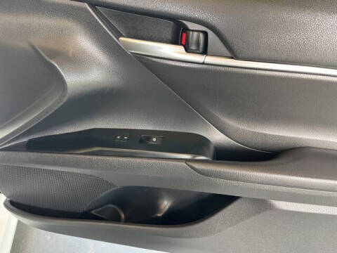 2020 Toyota Camry Hybrid LE