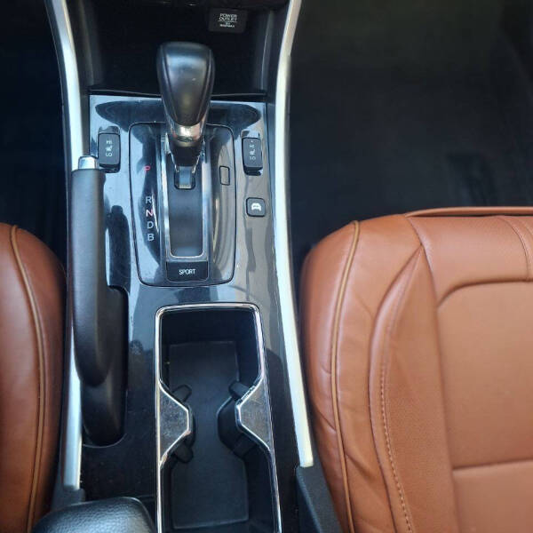 2017 Honda Accord Hybrid Touring