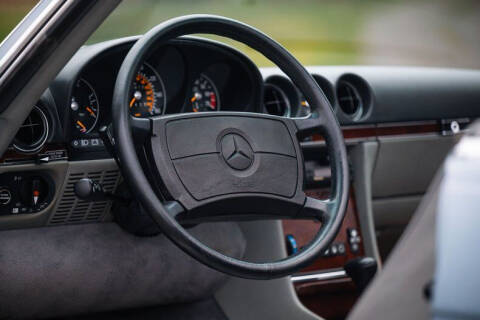 1986 Mercedes-Benz 560-Class 560 SL