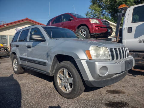 2005 Jeep Grand Cherokee for sale at Gil's Auto Sales in Omaha NE